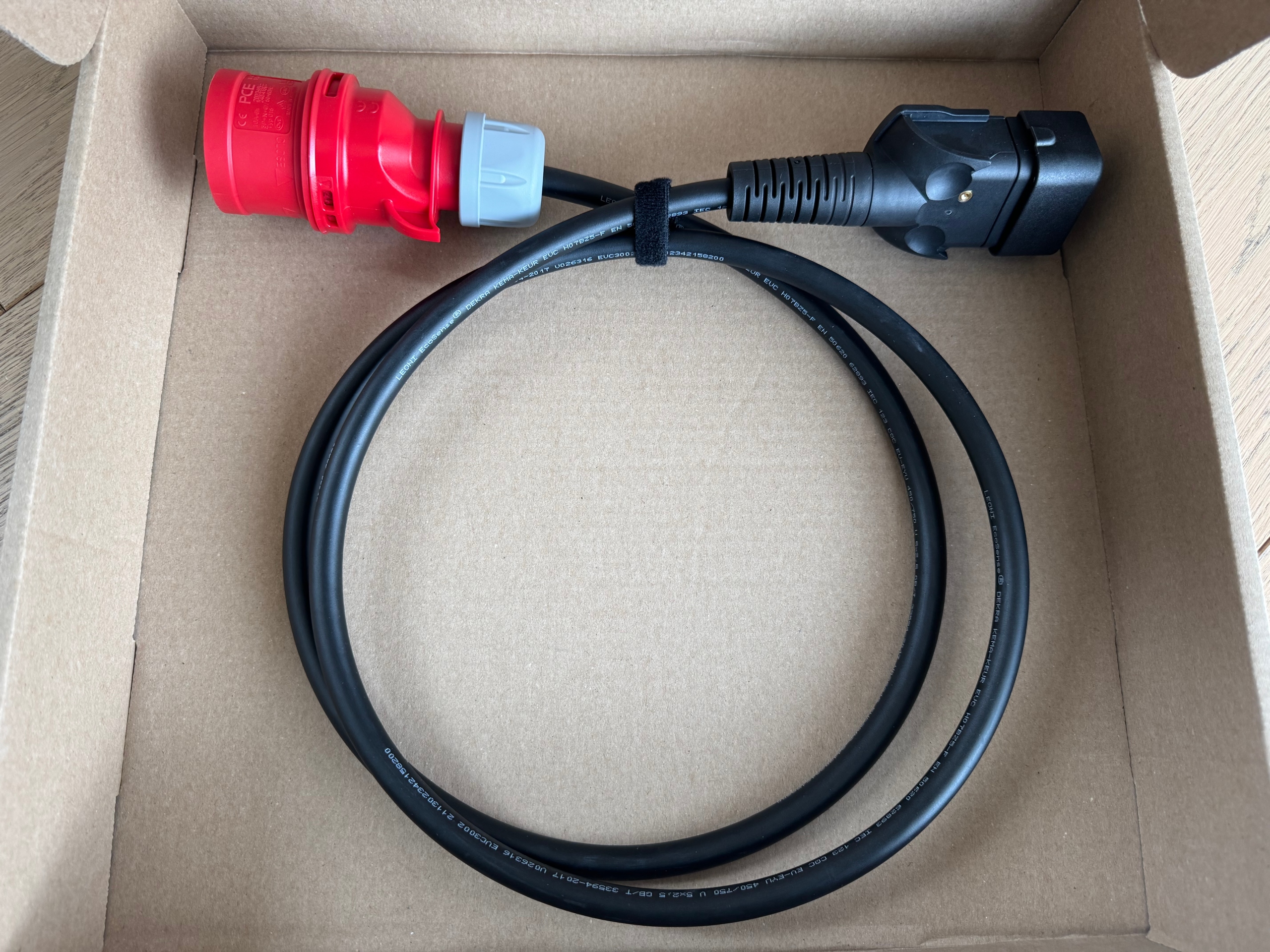 КАБЕЛЬ DO ЗАРЯДНІ AUDI/VW 400V 16A 7PP971678GH 