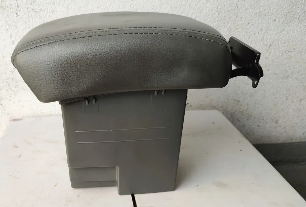 Podłokietnik Chevrolet Lacetti [hatchback, 1.6] Przemyśl Kup teraz