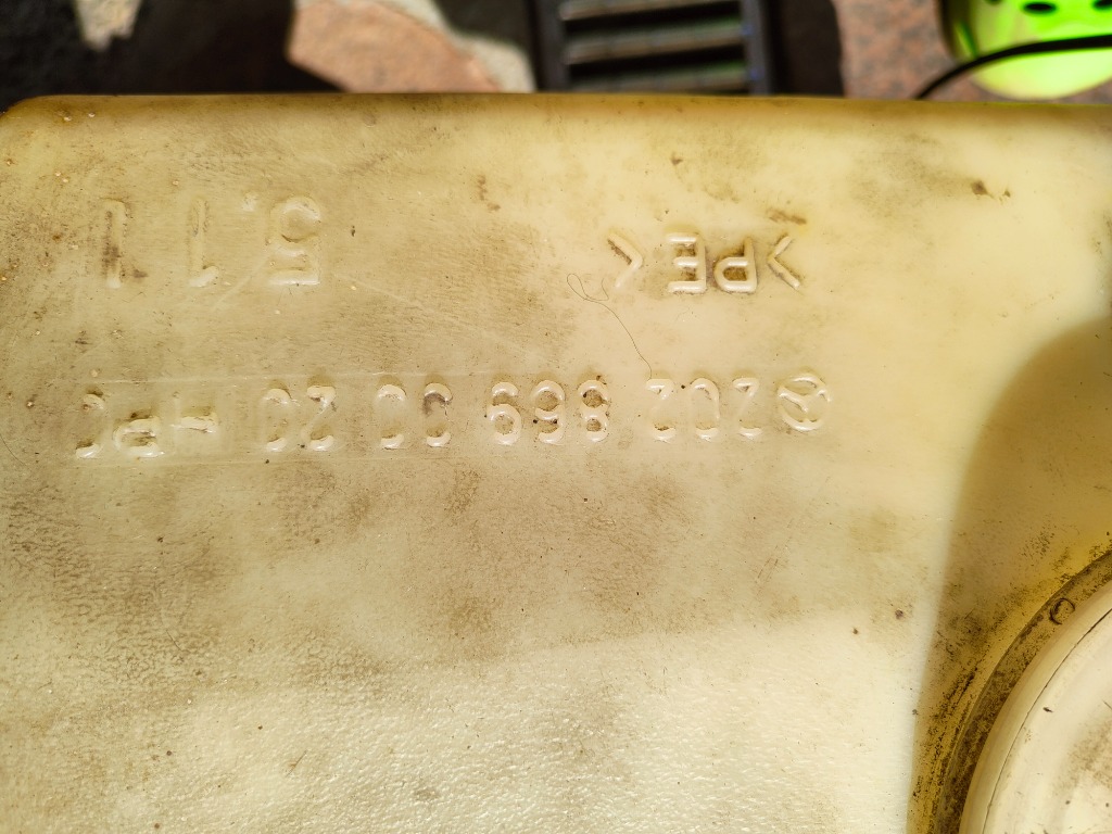 БАК РІДИНИ DO ОМИВАЧІ (KOREK,POMPKA) 1248690272, 2028693020 