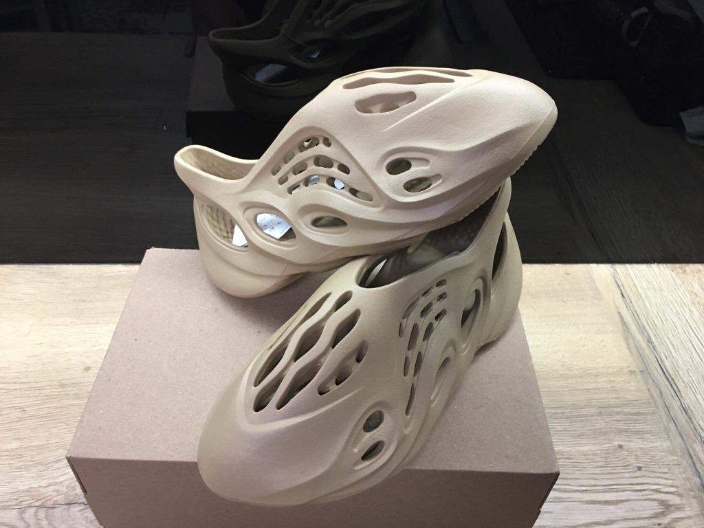 yeezy foam runner allegro