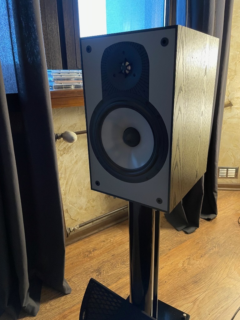 Paradigm monitor sale 3 v3