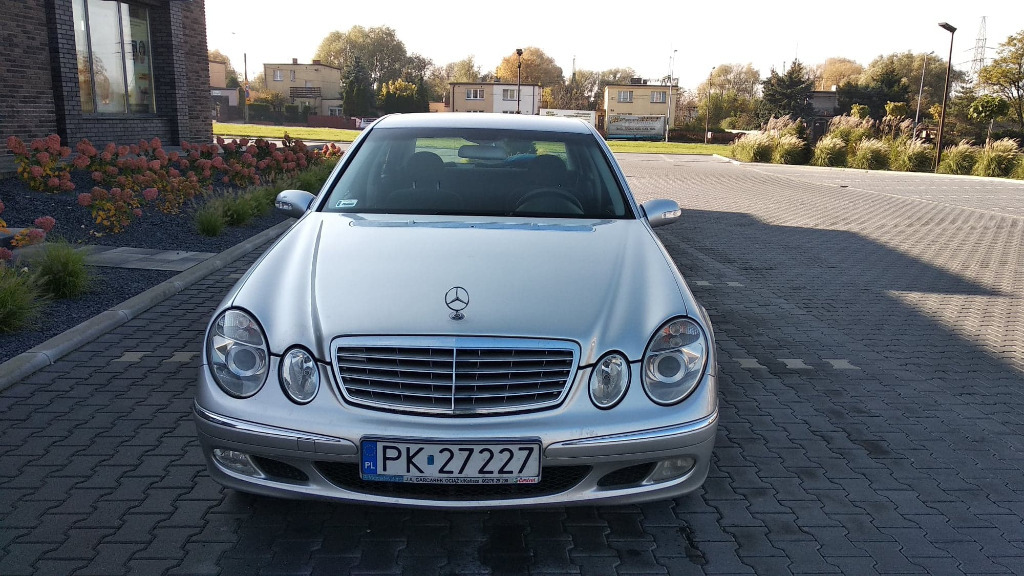 MERCEDES BENZ KLASA E 220 W211 Cena 15375,00 zł