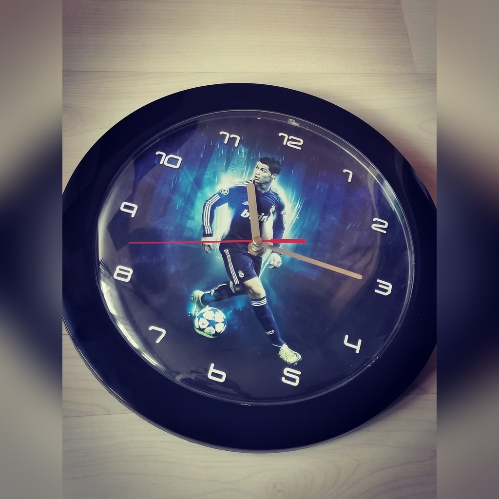 Zegar Scienny Cristiano Ronaldo Real Madryt Kup Teraz Za 10 00 Zl Sulechow Allegro Lokalnie