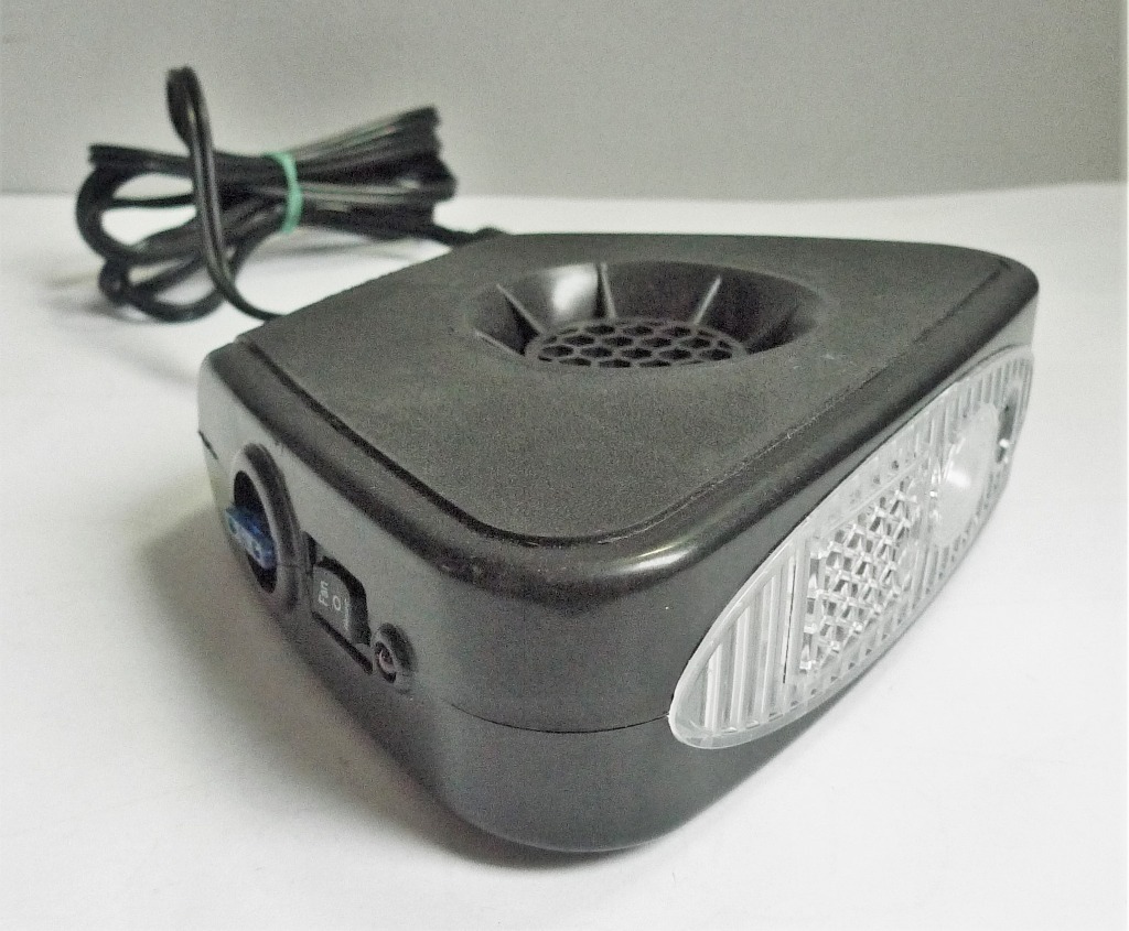 Zdjęcie oferty: Car Heater 12V 150W grzejnik samochodowy z latarką