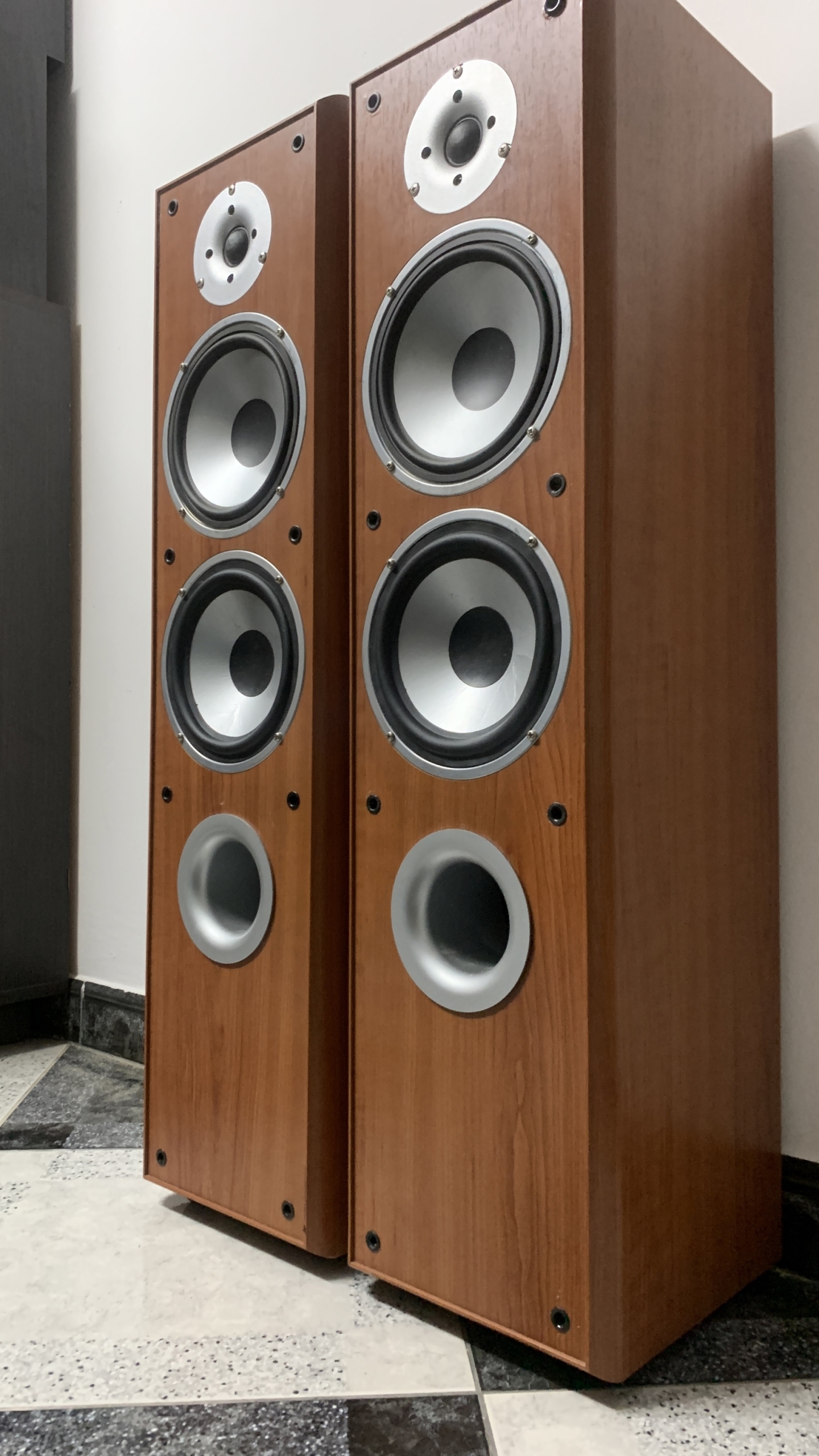 Kolumny glosnikowe jamo fc 4600 stereo | Poznań | Ogłoszenie na Allegro ...