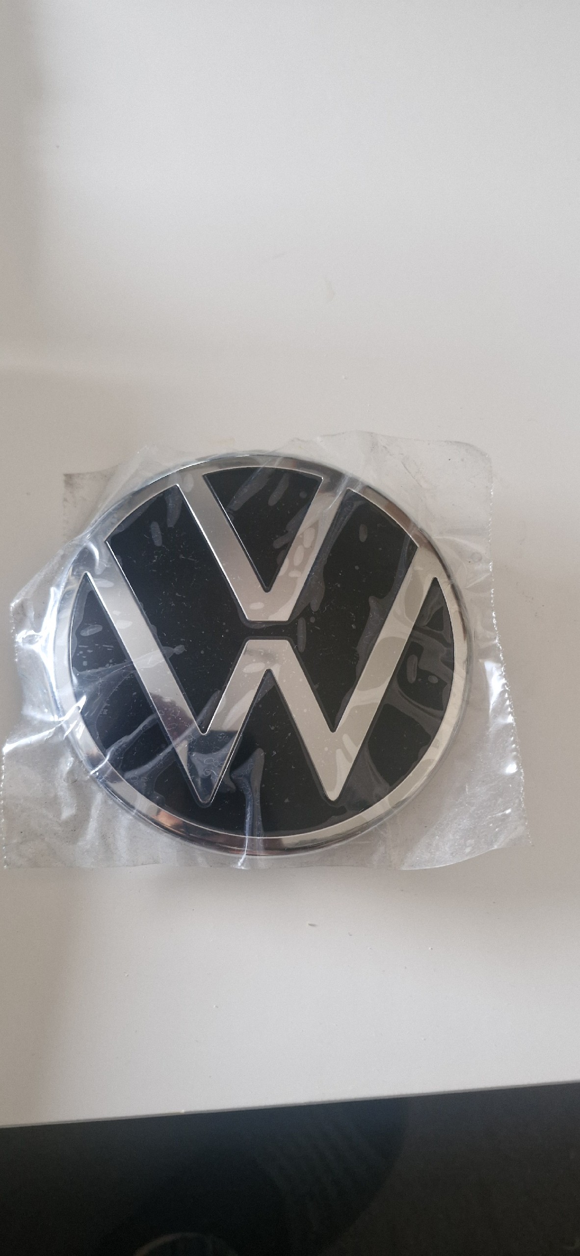 VW GOLF 8 ЗНАЧОК ЕМБЛЕМА НОВИЙ 5H0853601D 