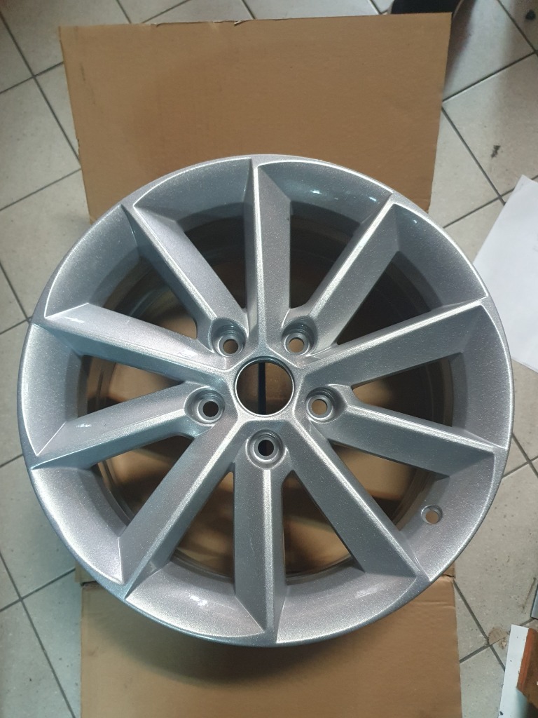 ДИСК АЛЮМІНІЄВА SUPERB II 3T0071496B HELIX 3T0601025R 8Z8 