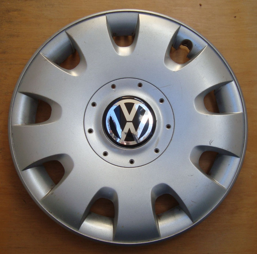 КОВПАК 15 ДЮЙМИ VW 1T0601147 