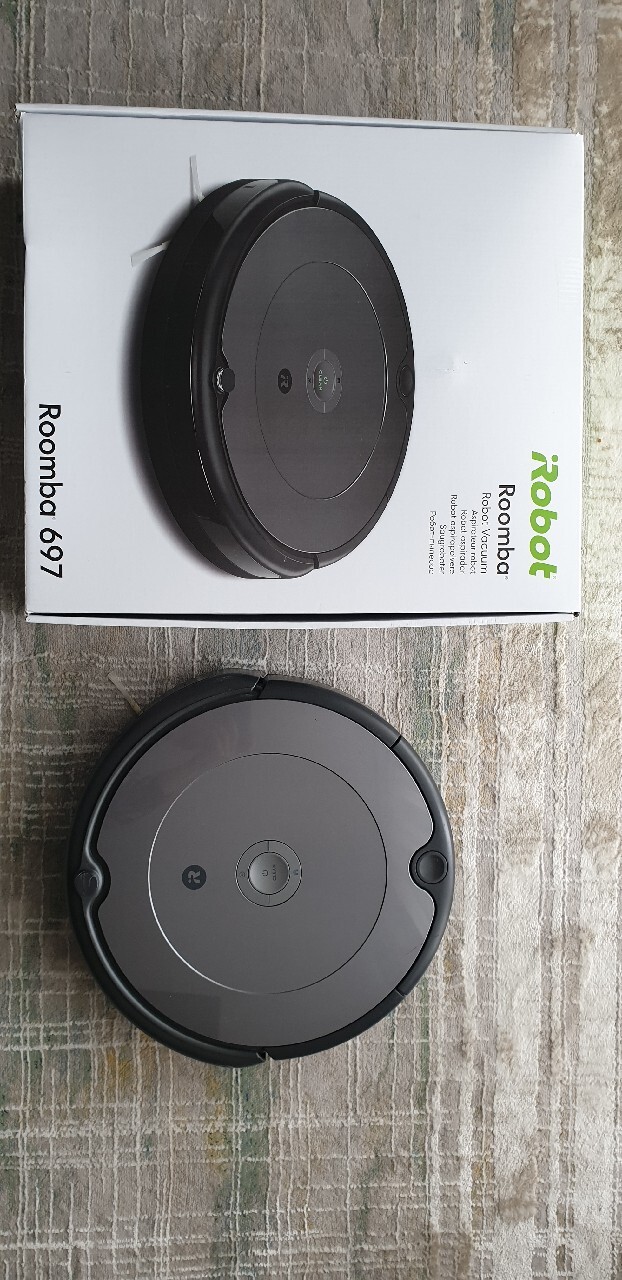 iRobot Aspirateur robot ROOMBA 697