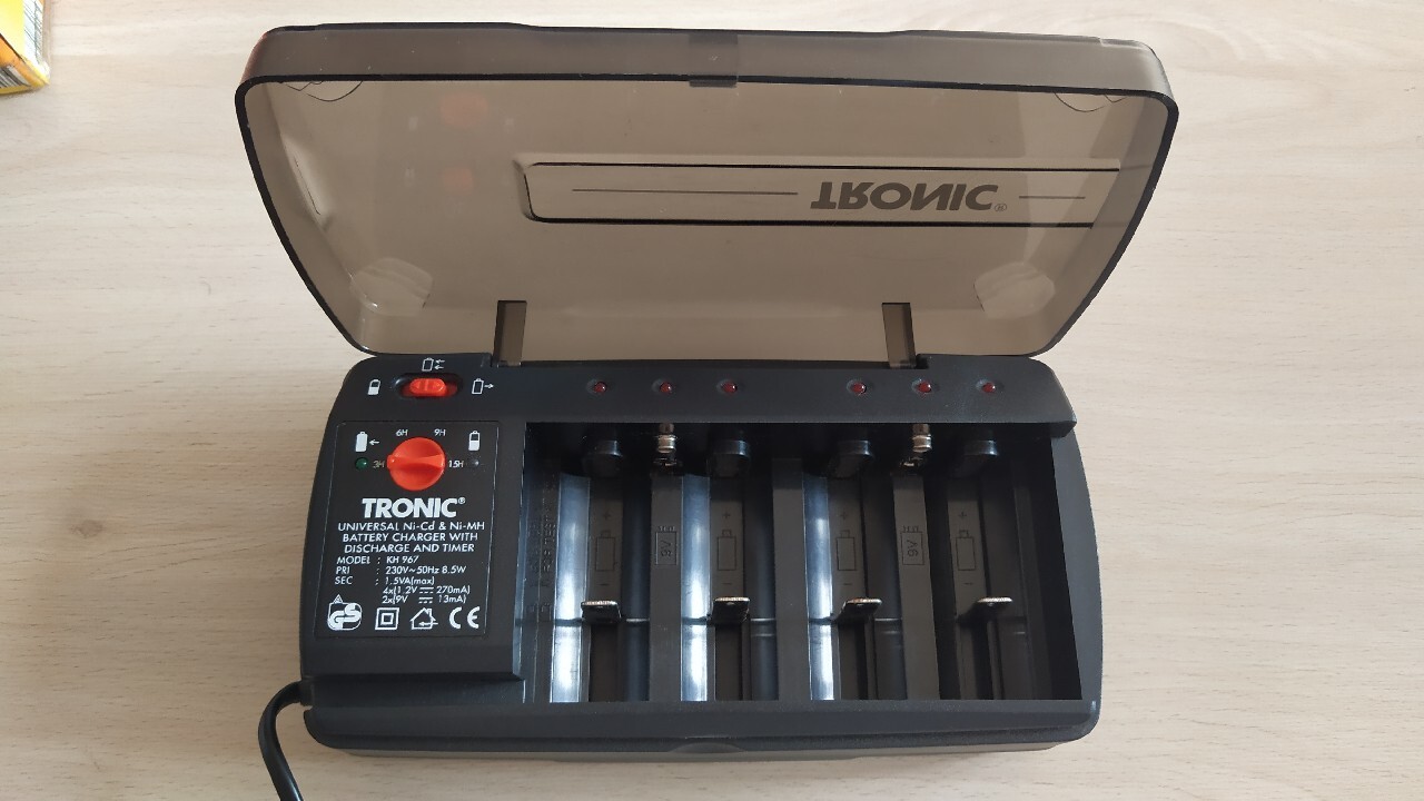 Uniwersalna ładowarka do akumulatorów Tronic KH967 Kolno Kup teraz na Allegro Lokalnie