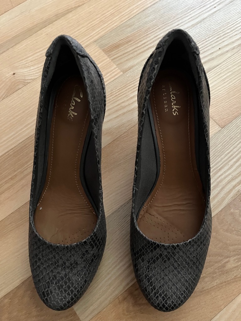 Clarks chorus chic deals