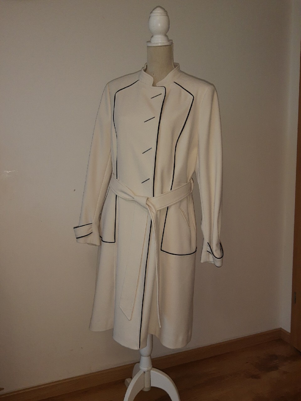 Moda Płaszcze Prochowce Mexx Prochowiec w kolorze bia\u0142ej we\u0142ny W stylu casual 