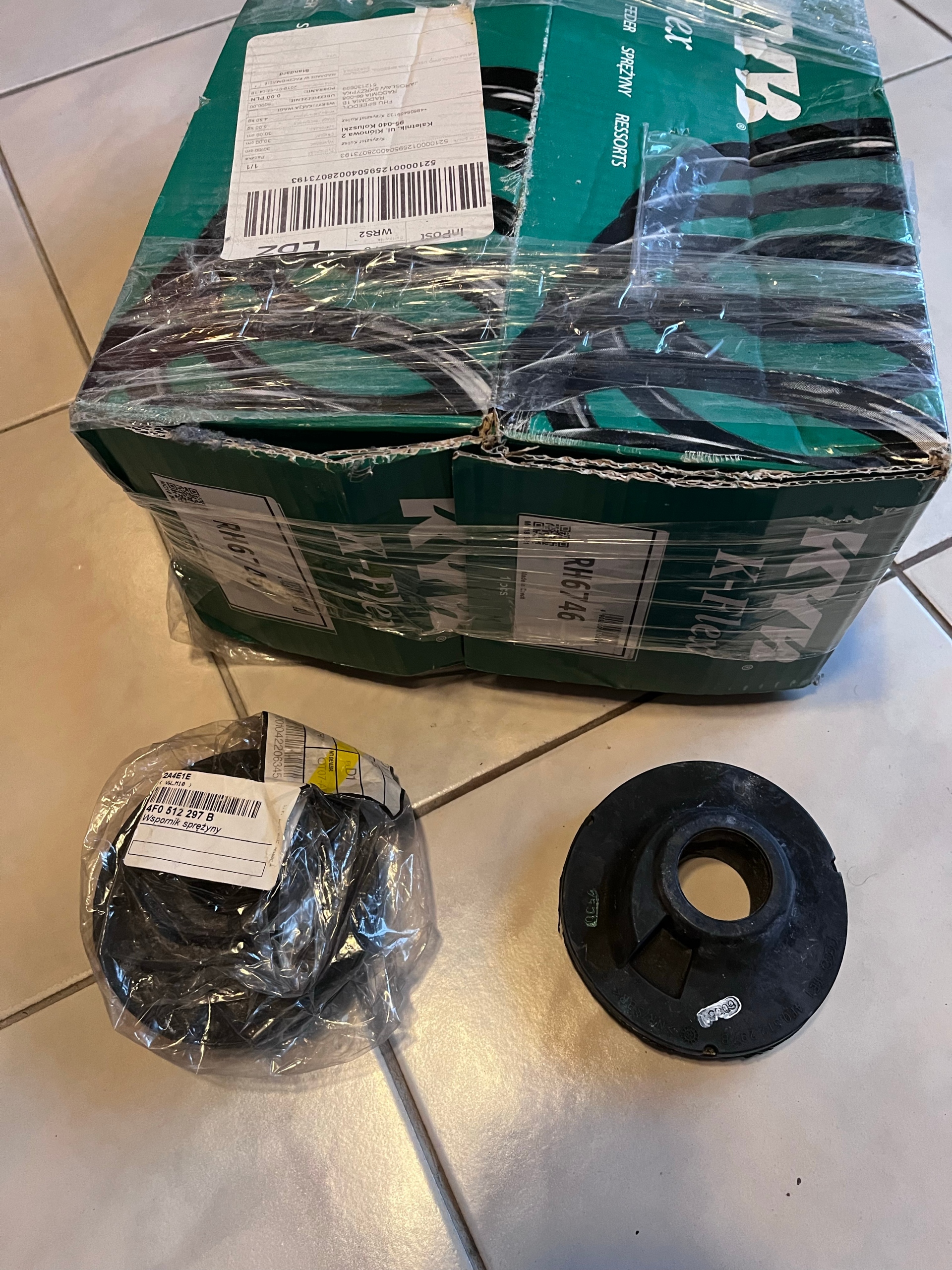 ПРУЖИНИ KYB RH6746 I РЕЗИНА ОРИГІНАЛ 4F0512297B AUDI A6 C6 