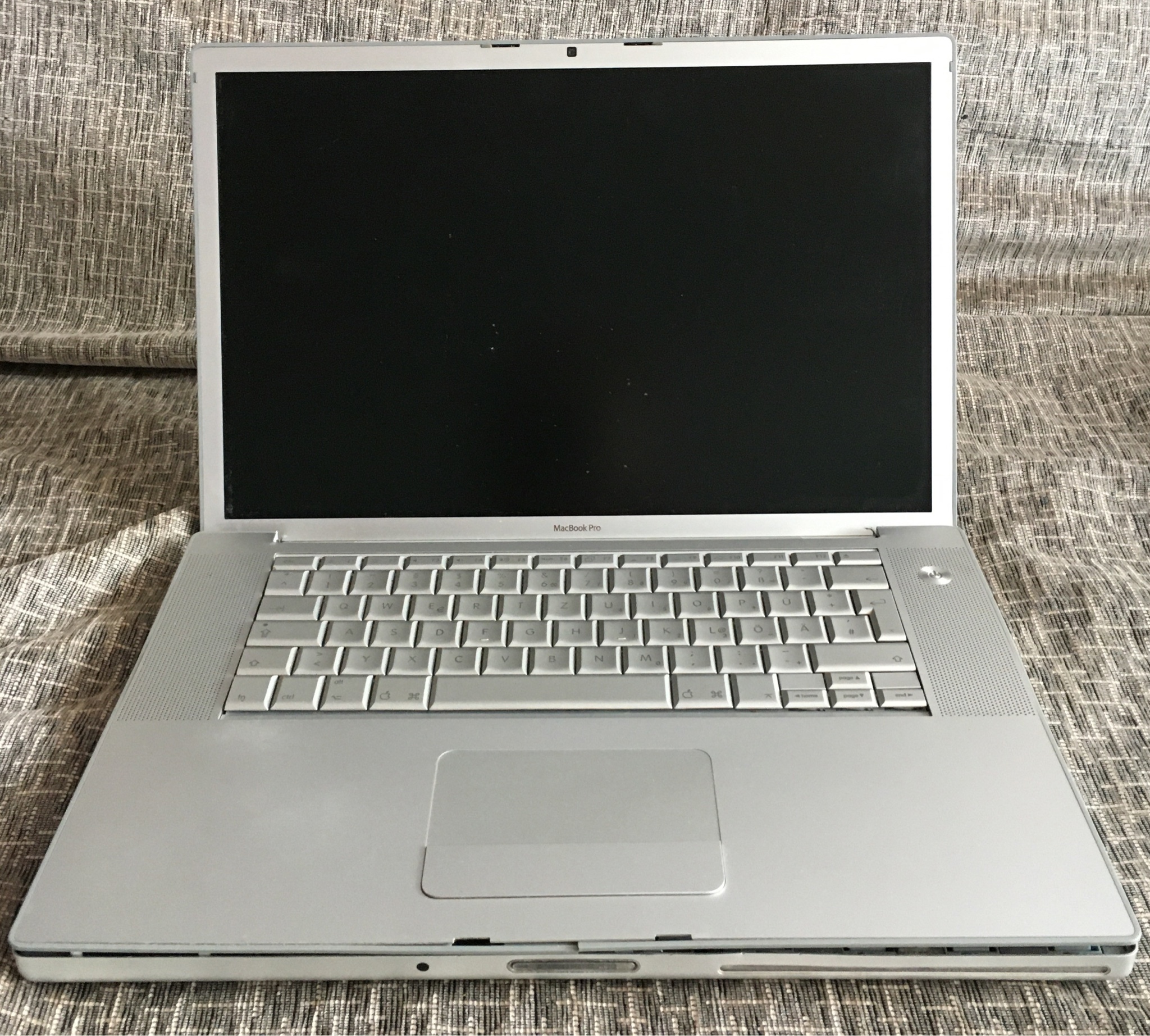 Macbook Pro A1226 niesprawny Miasteczko Śląskie Licytacja na