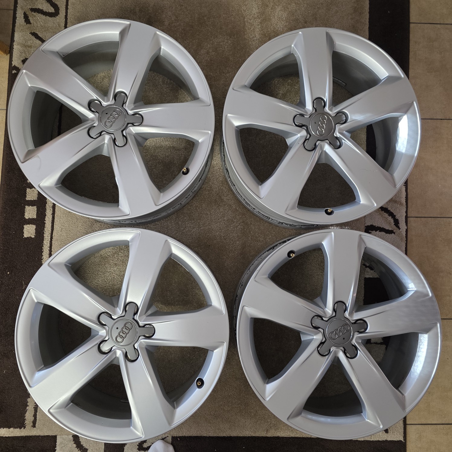 ДИСКИ 18 ДЮЙМИ A6 A4 A3 AUDI OEM 5X112 ET37 7.5J ОТВІР 66.6 4G0601025M 