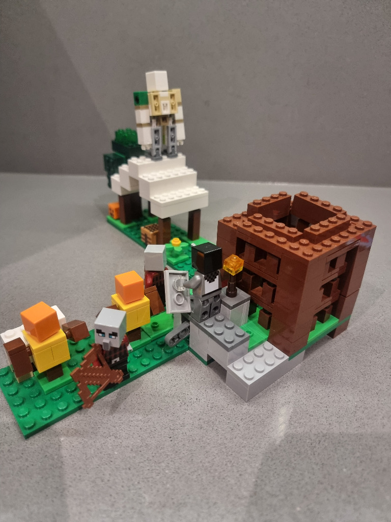 LEGO Minecraft 21159 Kryjówka rozbójników | Rzeszów | Kup teraz na ...