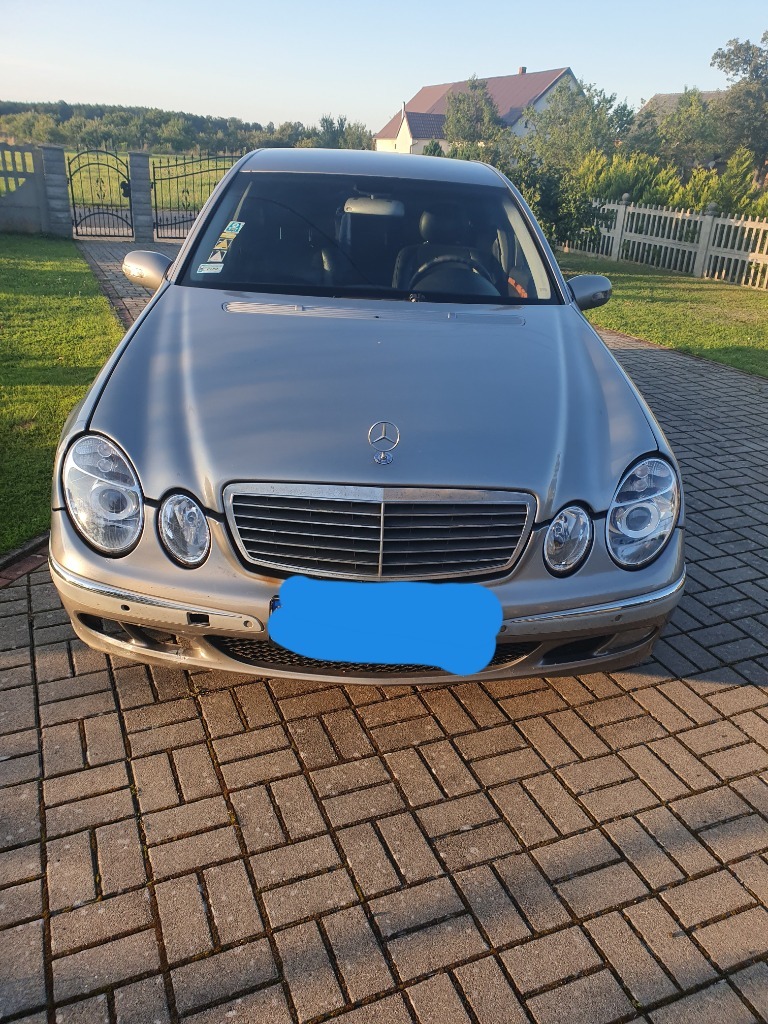 Samochód osobowym Mercedes Benz W 211 2.7 Żary