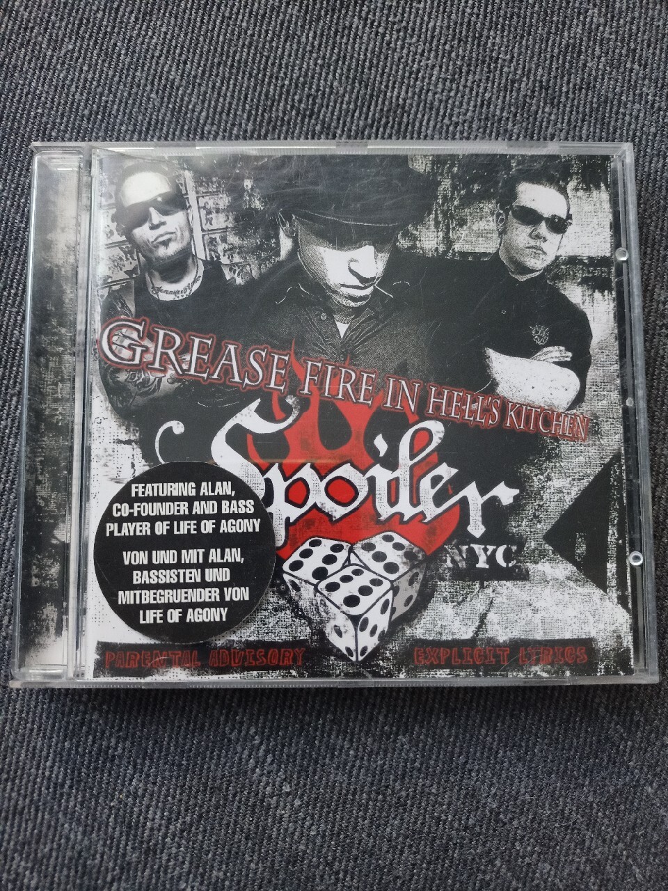 Spoiler NYC grease fire in hell's kitchen Punk HC Warszawa