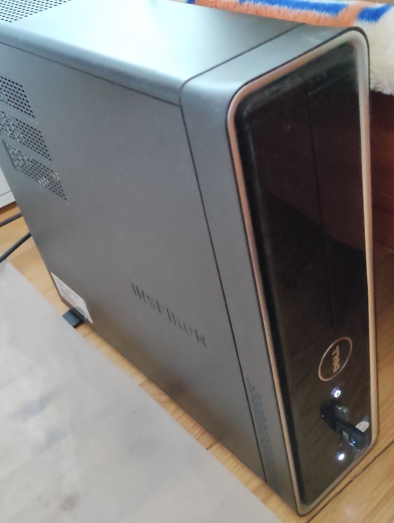 Dell Inspiron 560s C2Q 9550 4GB/500GB GF310 Win10 Piastów Licytacja
