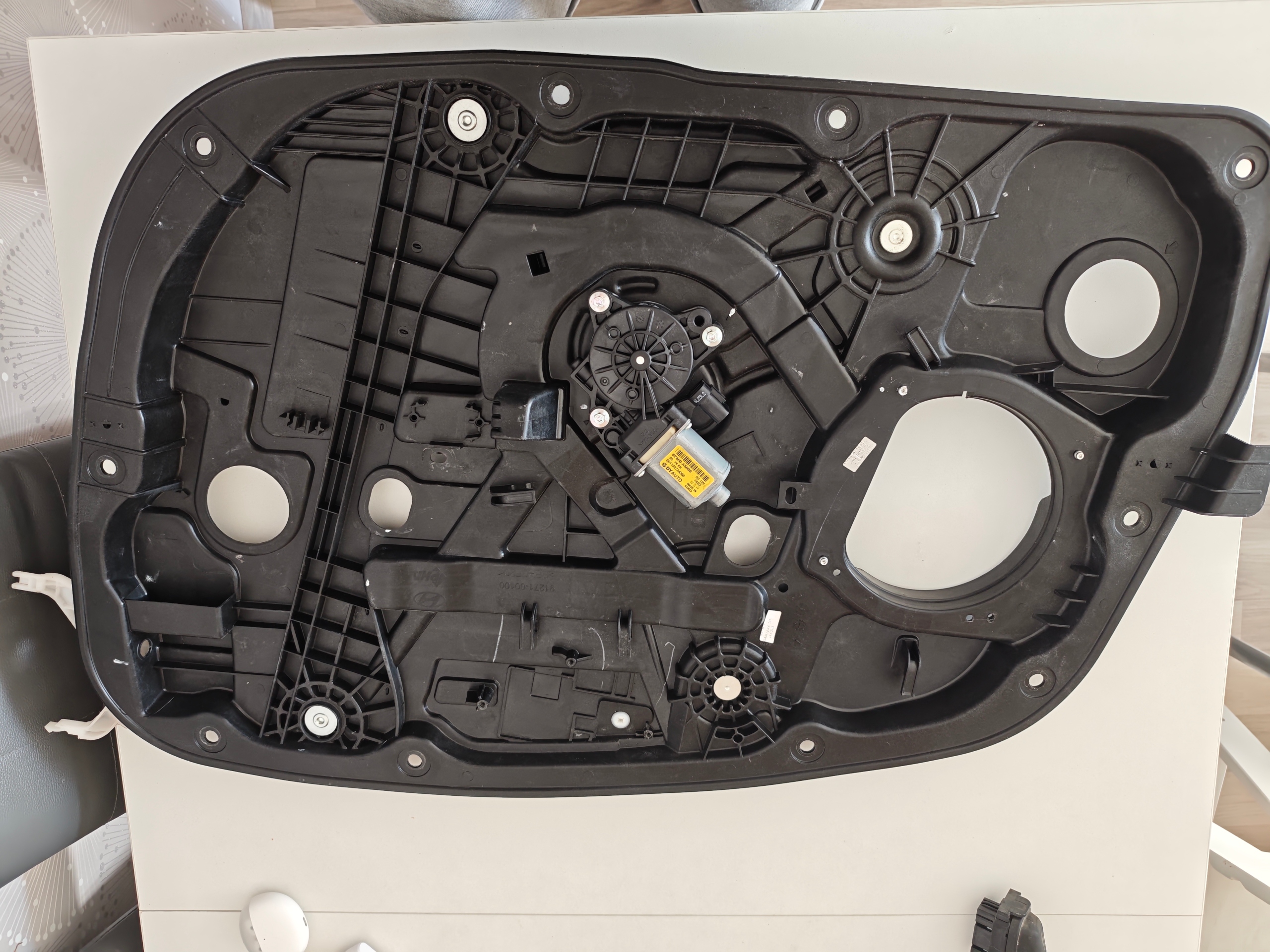 ПІДЙОМНИК СКЛА ПРАВИЙ ПЕРІД + МОТОРЧИК 82460-A5000 HYUNDAI I30 II GD 