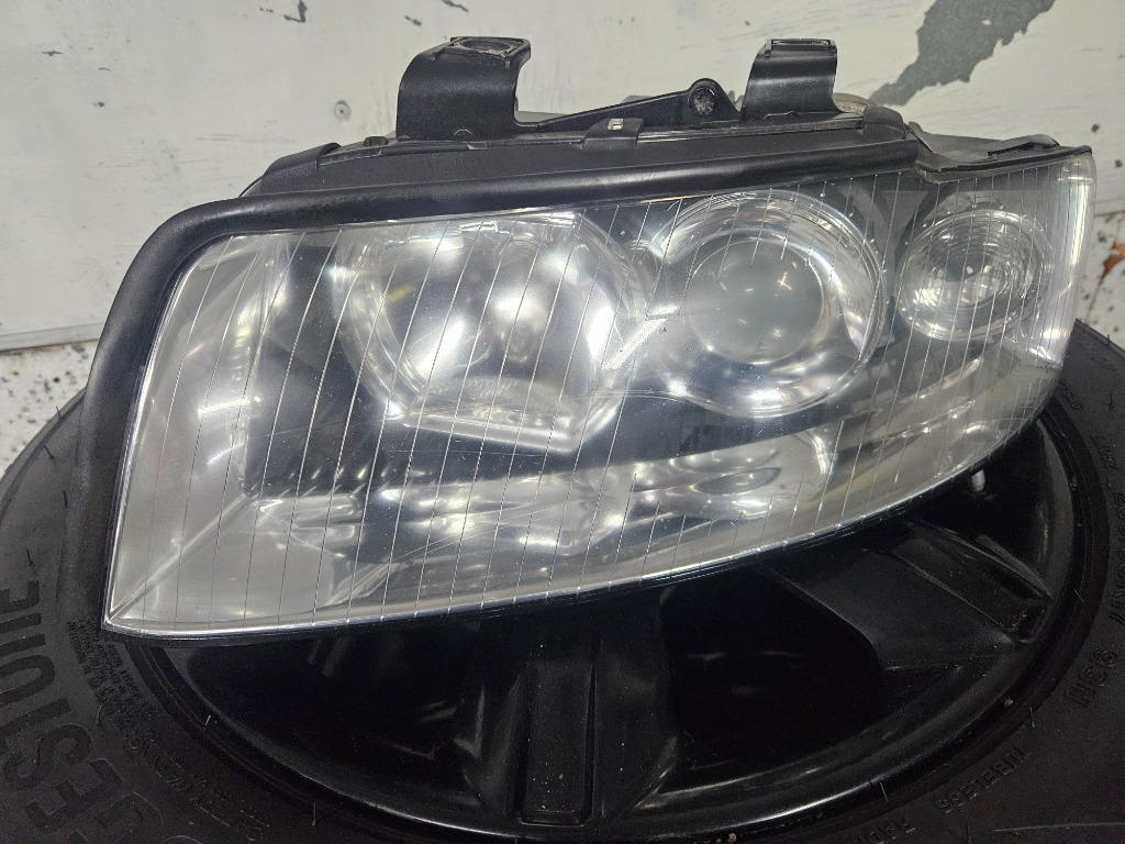 ФАРА AUDI A4 B6 8E0990007S 8E0941003S 