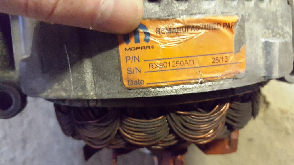 JEEP GRAND CHEROKEE WK 3.0 CRD Alternator części Podzamcze Kup