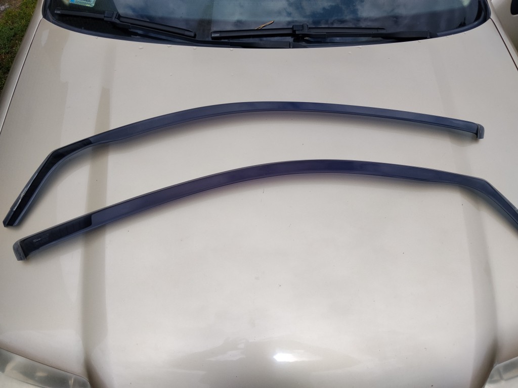 ВІТРОВИКИ СКЛА VOLKSWAGEN VW POLO 2002-2009 9N 3-DRZWIOWY ПЕРЕДНЯ HEKO 