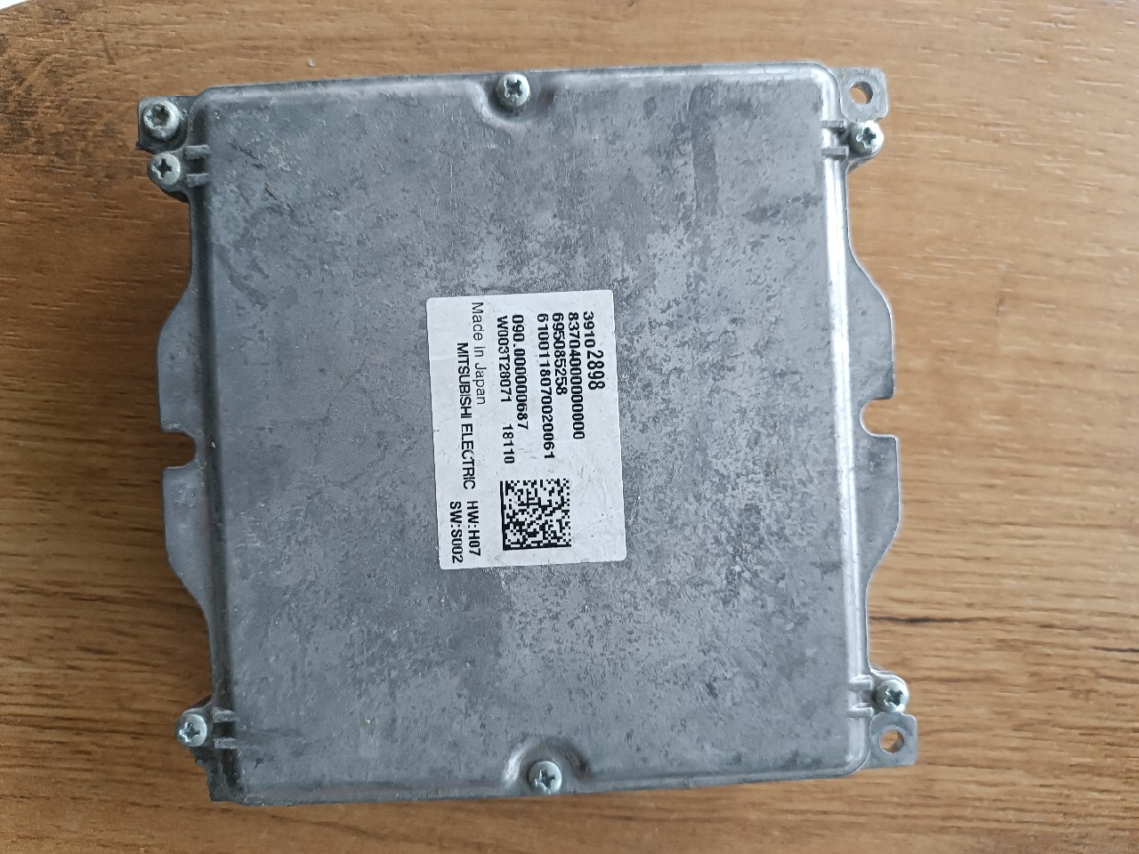 ПЕРЕТВОРЮВАЧ МОДУЛЬ LED (СВІТЛОДІОД) MITSUBISHI W003T28071 