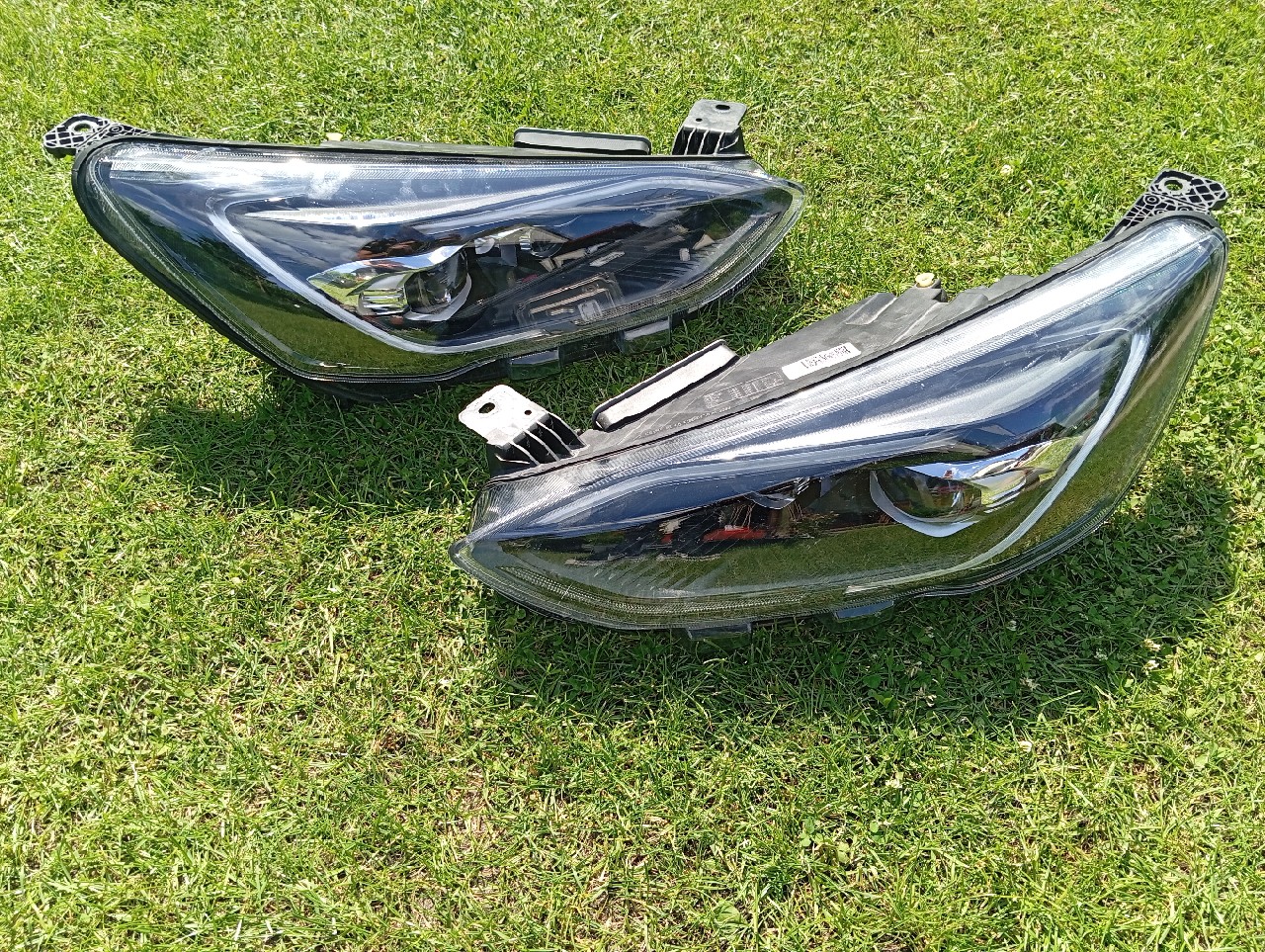 КОМПЛЕКТ ФАР ПЕРІД FORD FOCUS MK4 ПОВНИЙ LED (СВІТЛОДІОД) JX7B-13E017AJ / JX7B-13E016AH 