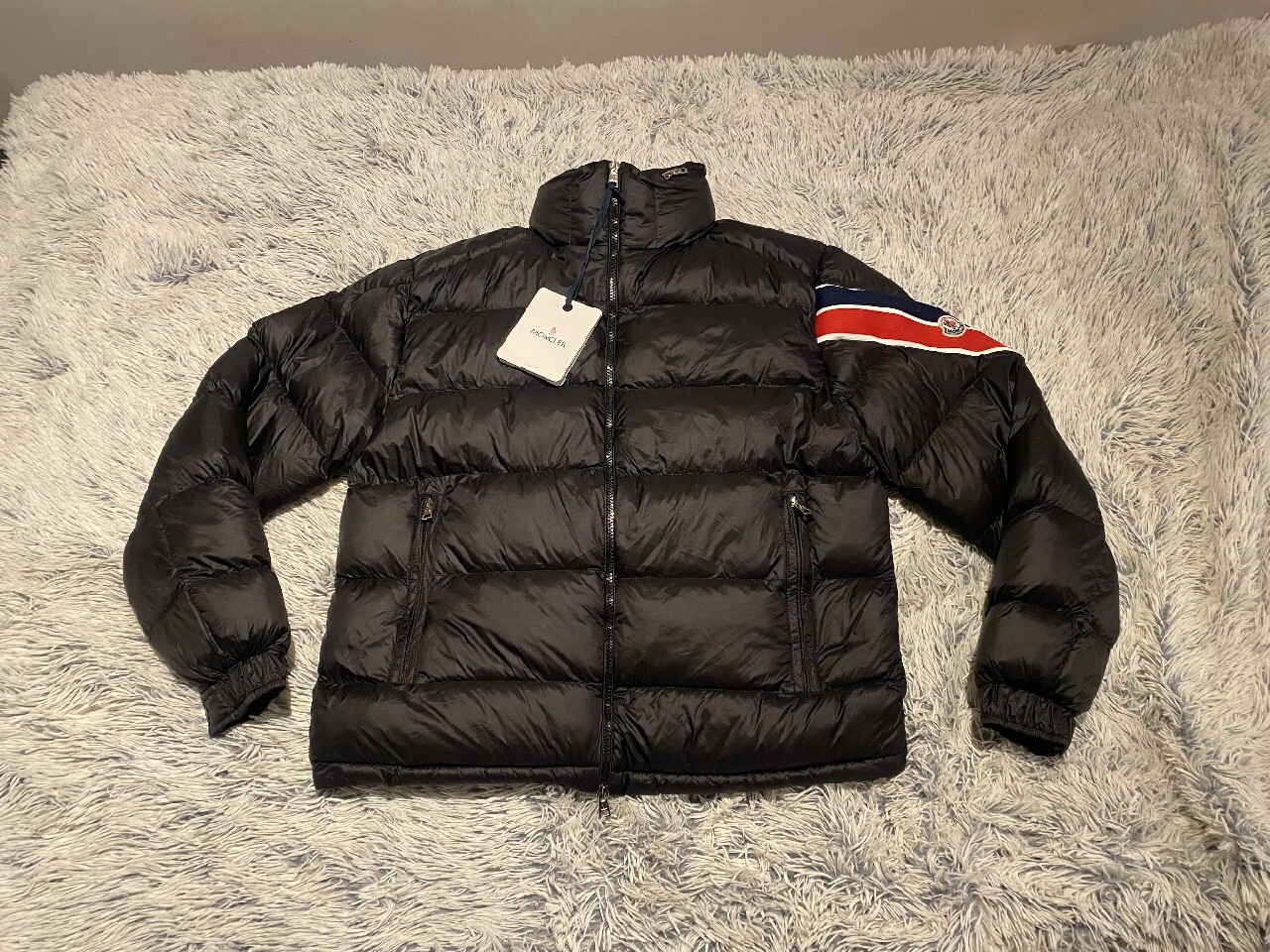 Moncler kurtki Allegro Lokalnie