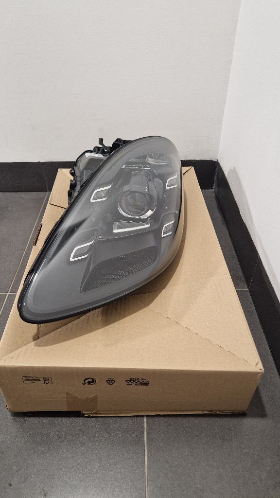 PORSCHE BOXSTER CAYMAN 718 ФАРА ПЕРІД ЛІВА LED (СВІТЛОДІОД) 982941035AG 