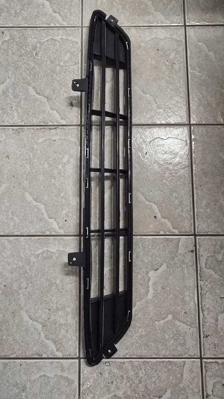 РЕШІТКА БАМПЕРА ПЕРЕДНЬОГО KIA OPTIMA IV 86561D4500 