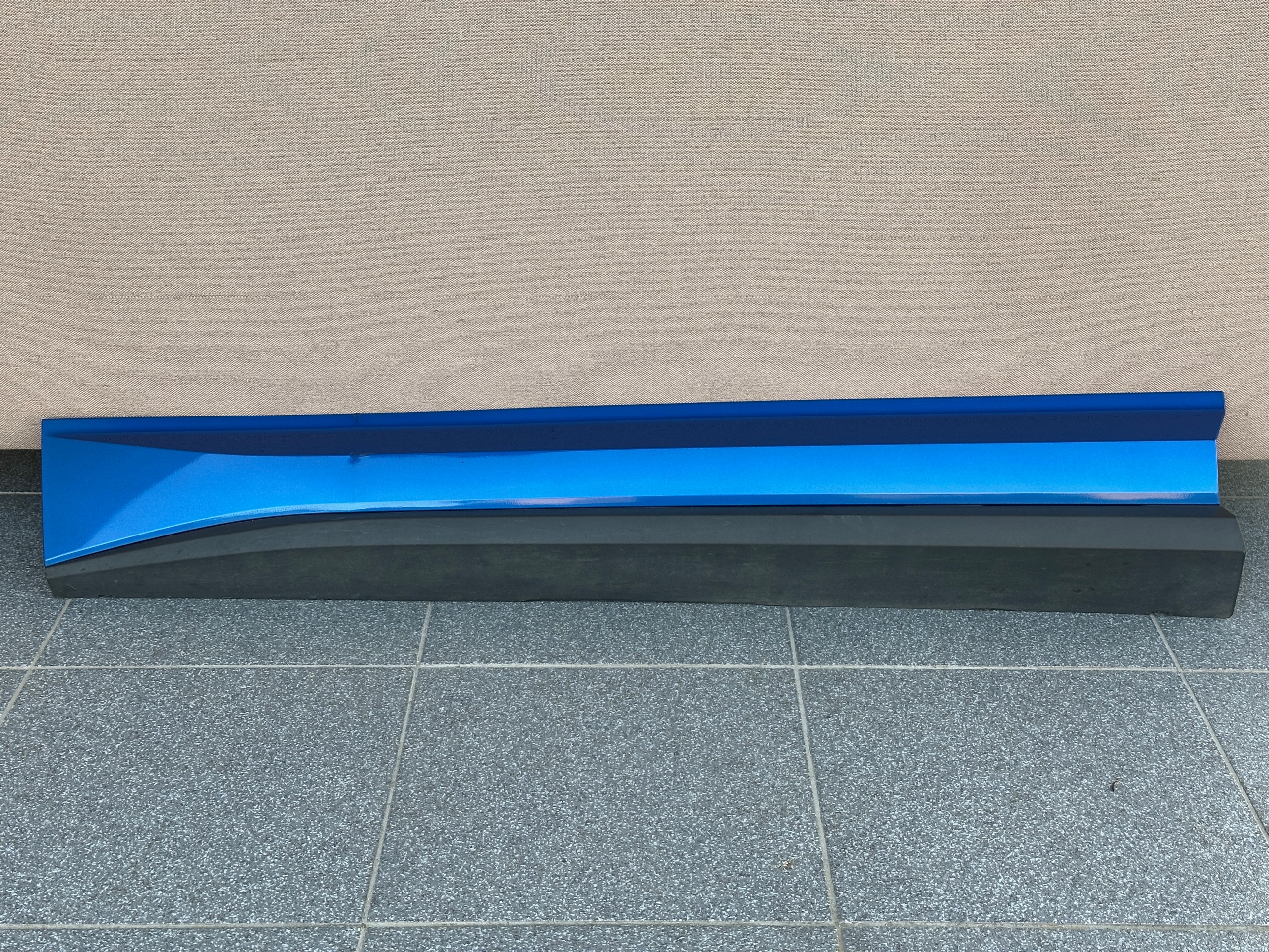KODIAQ НАКЛАДКА DZWI ЛІВИЙ ПЕРІД FL SPORTLINE РЕСТАЙЛ RACE BLUE 8X8X 