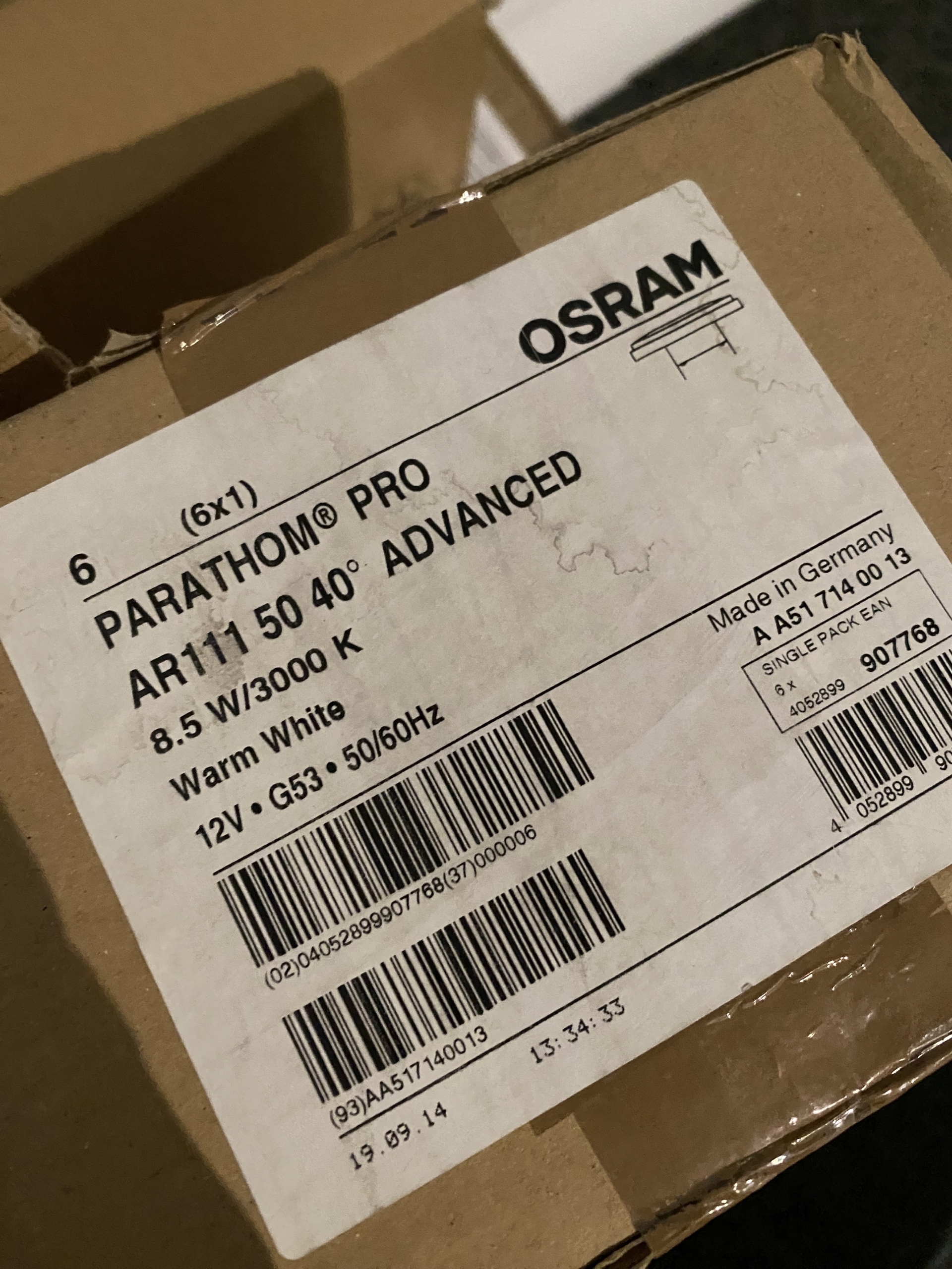 Zdjęcie oferty: Osram Parathom Pro LED AR111 12V 8.5W 3000K nowy