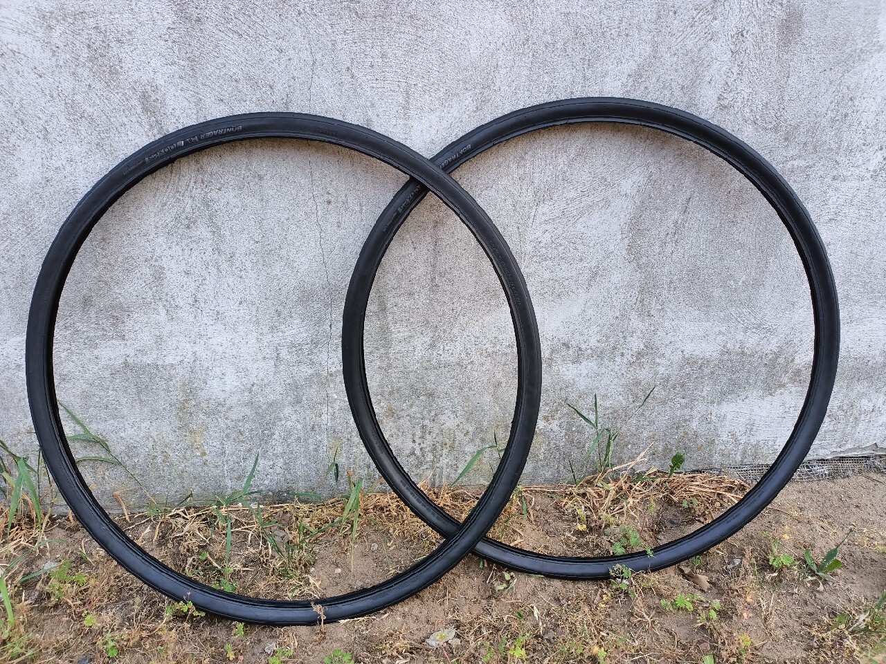 Bontrager r1 700x25 2025