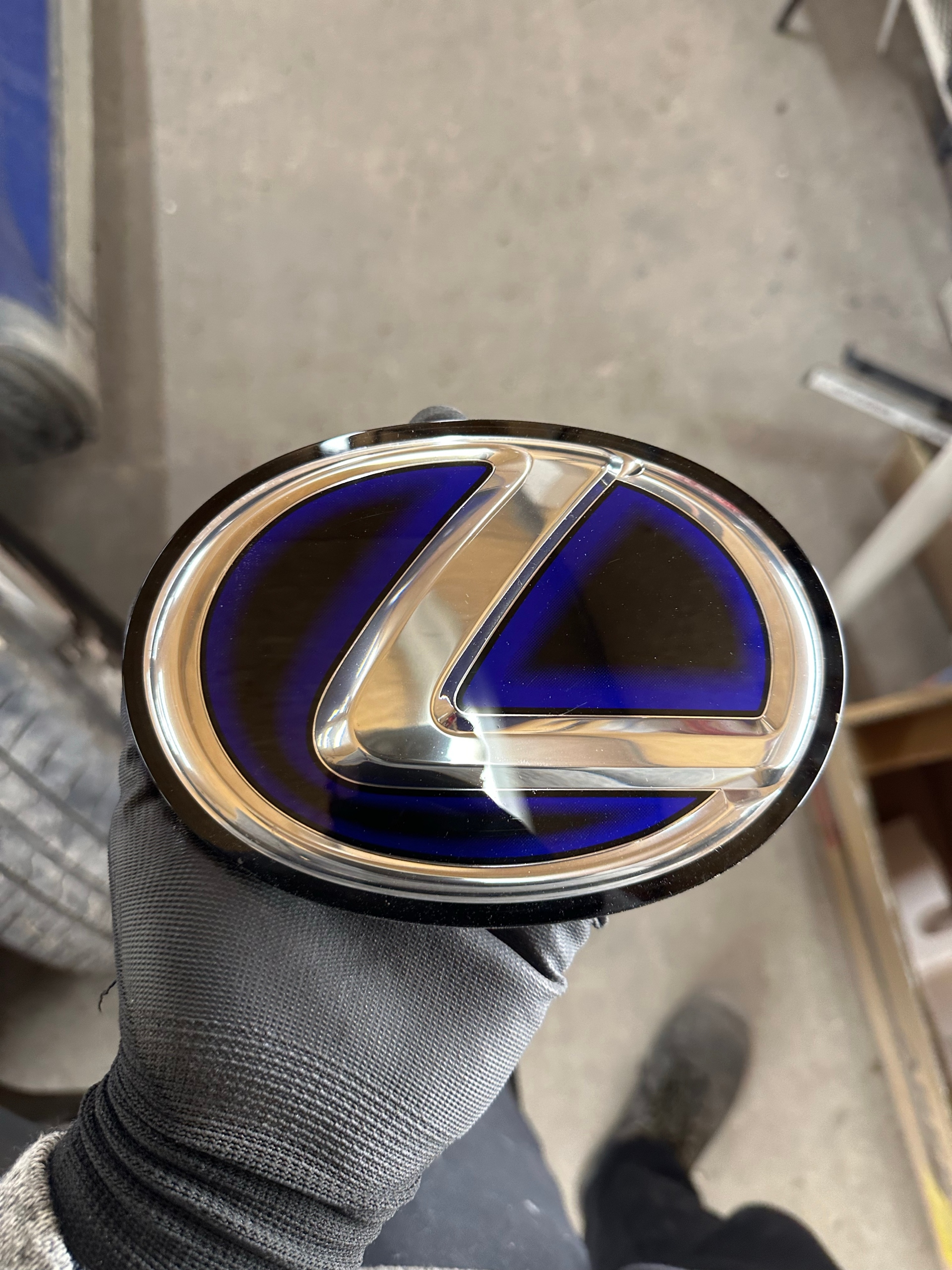 ЗНАЧОК LEXUS CT200H 90975-02227 