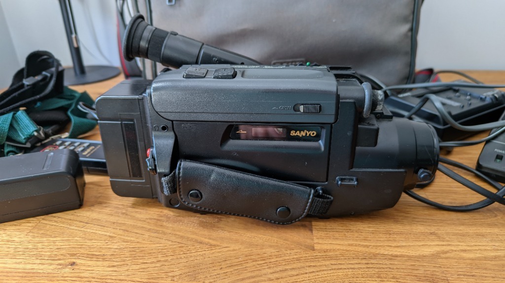 Kamera video SANYO VMRZ1P Video8 8mm Niemodlin Kup teraz na