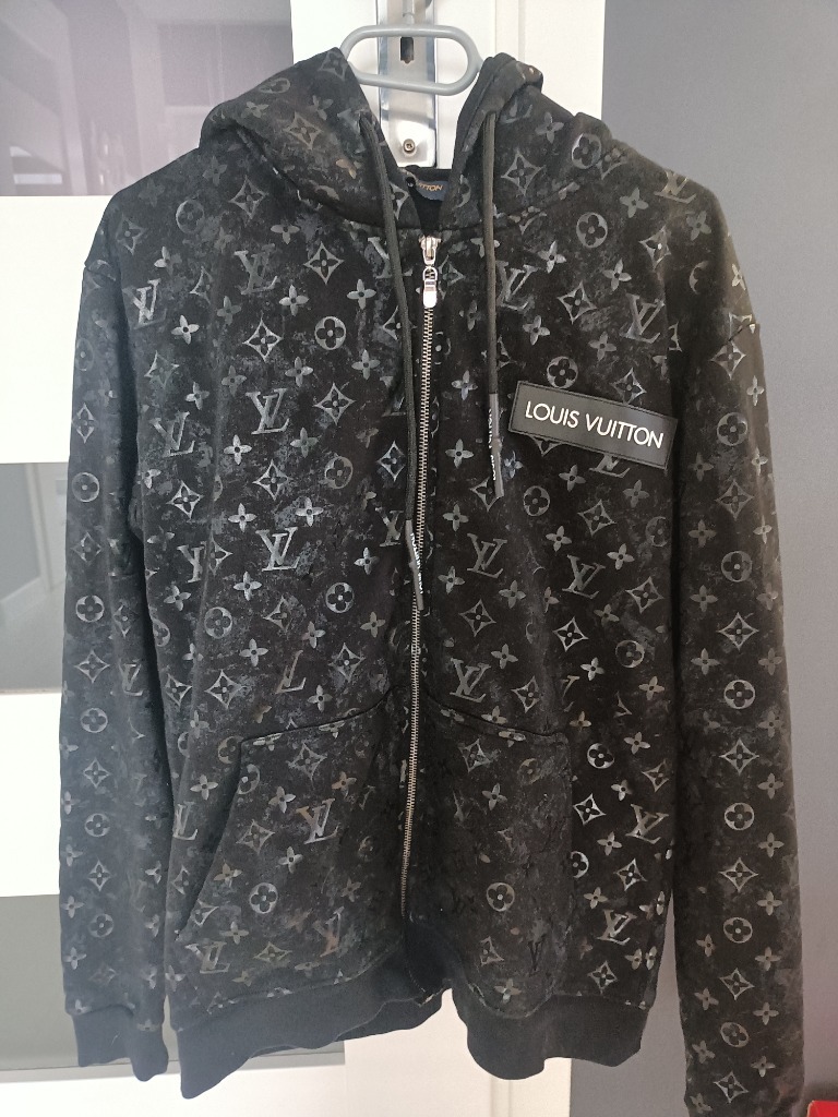 LOUIS VUITTON BLUZA Z NASZYWKAMI