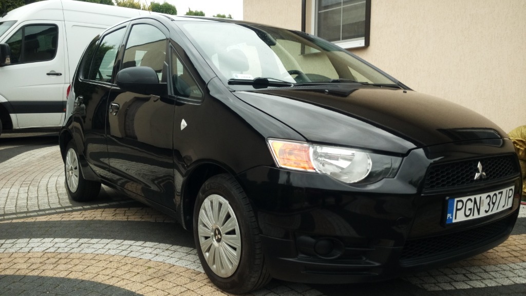 Mitsubishi colt 2012