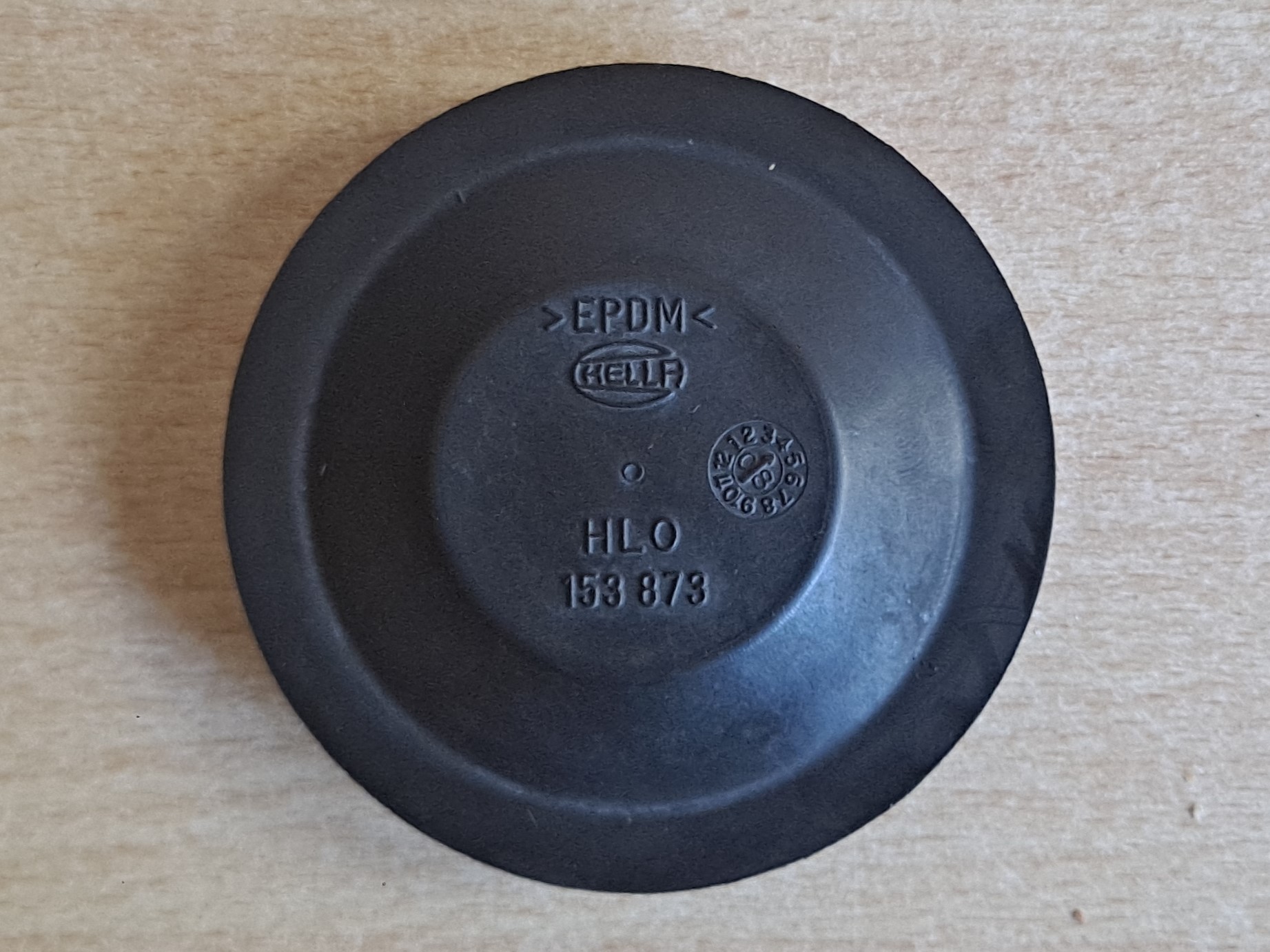 ЗАГЛУШКА ЗАХИСТ КОВПАК ФАРИ ФАРИ - HELLA HLO 153-873 