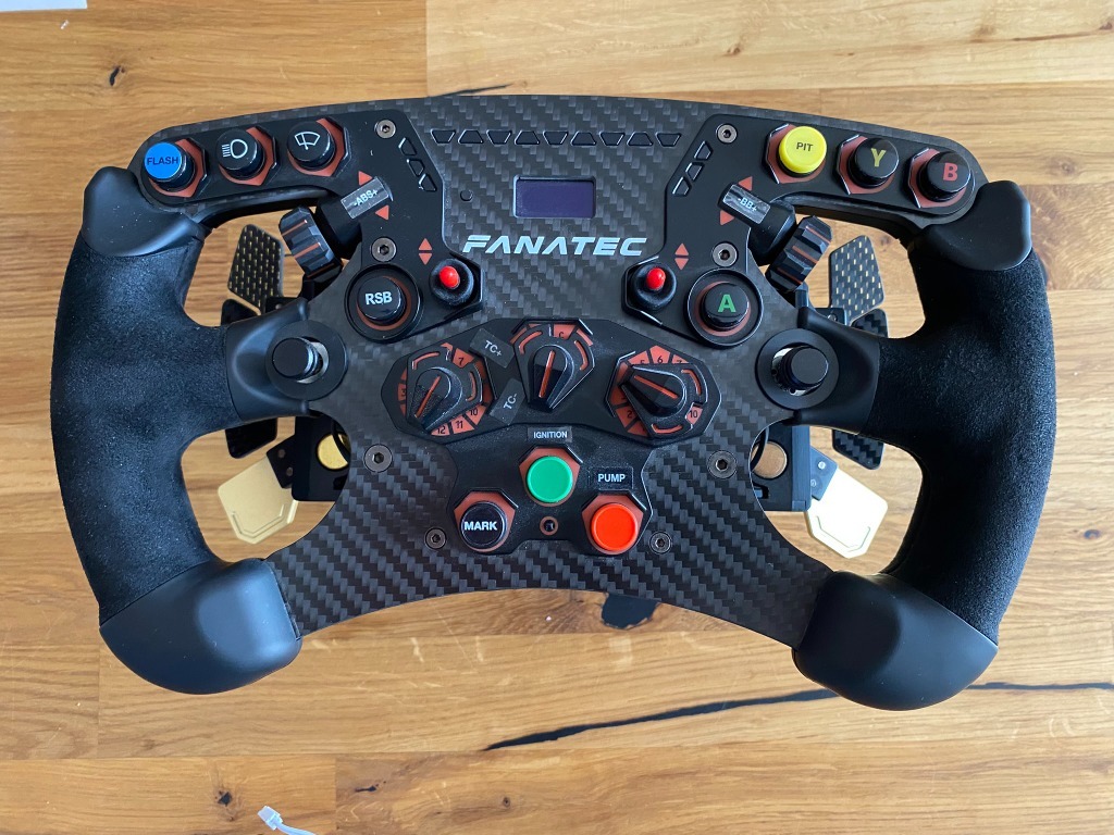 Fanatec Formula V2.5X + QR2 + APM セット 8af3d1ac4f328f4839dfe0b48ba2