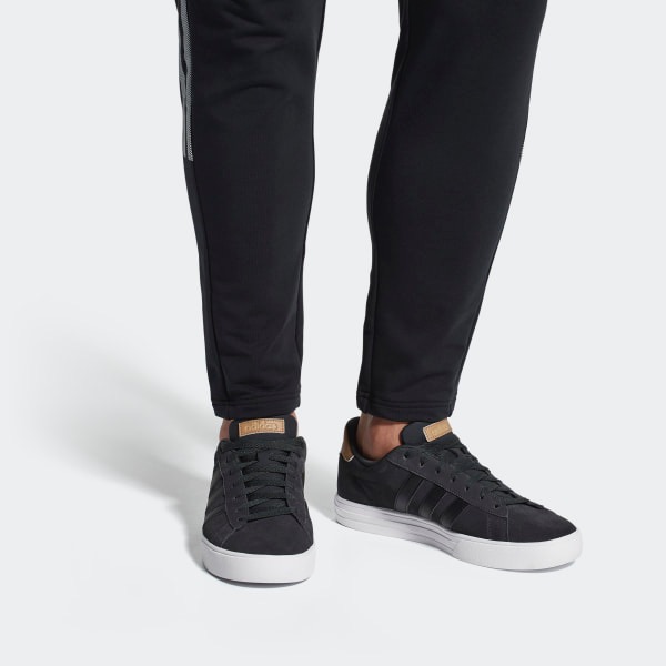 b44709 adidas
