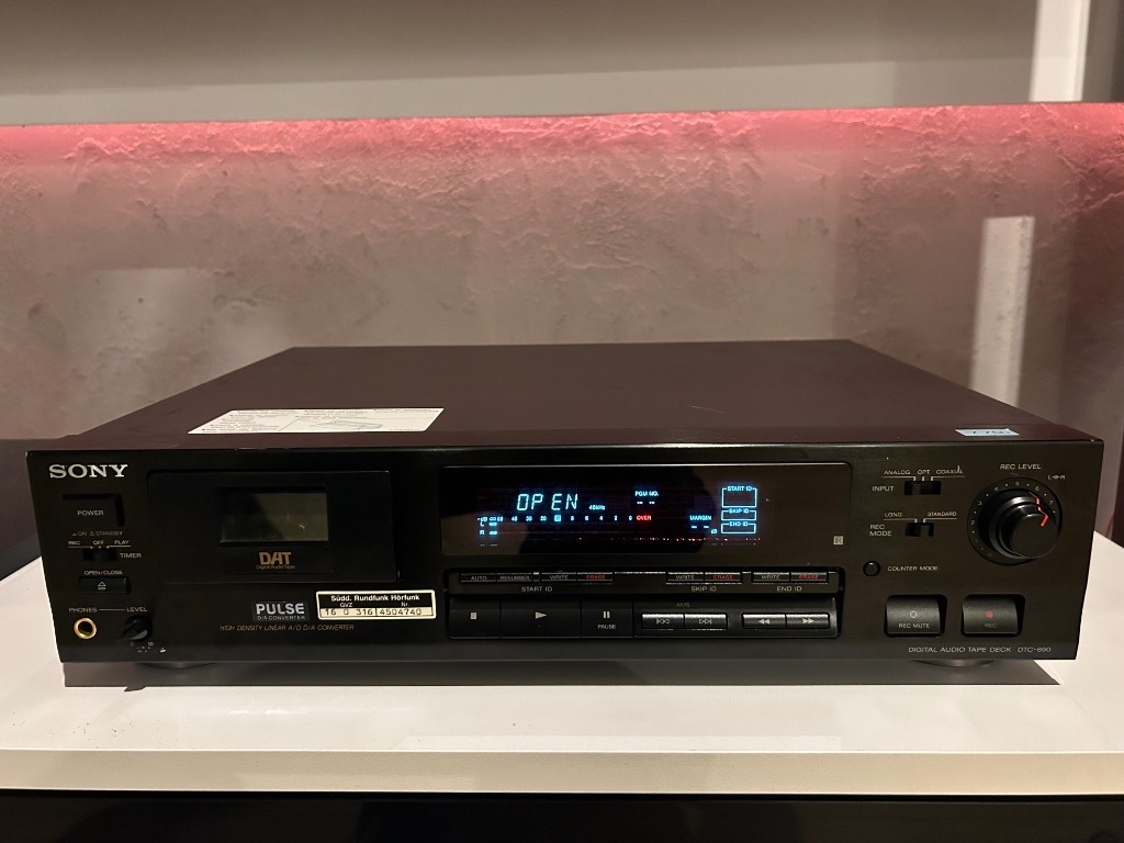 通電確認済み/SONY DATプレーヤー WMD-DT1 エヴァ SONY DAT WALKMAN