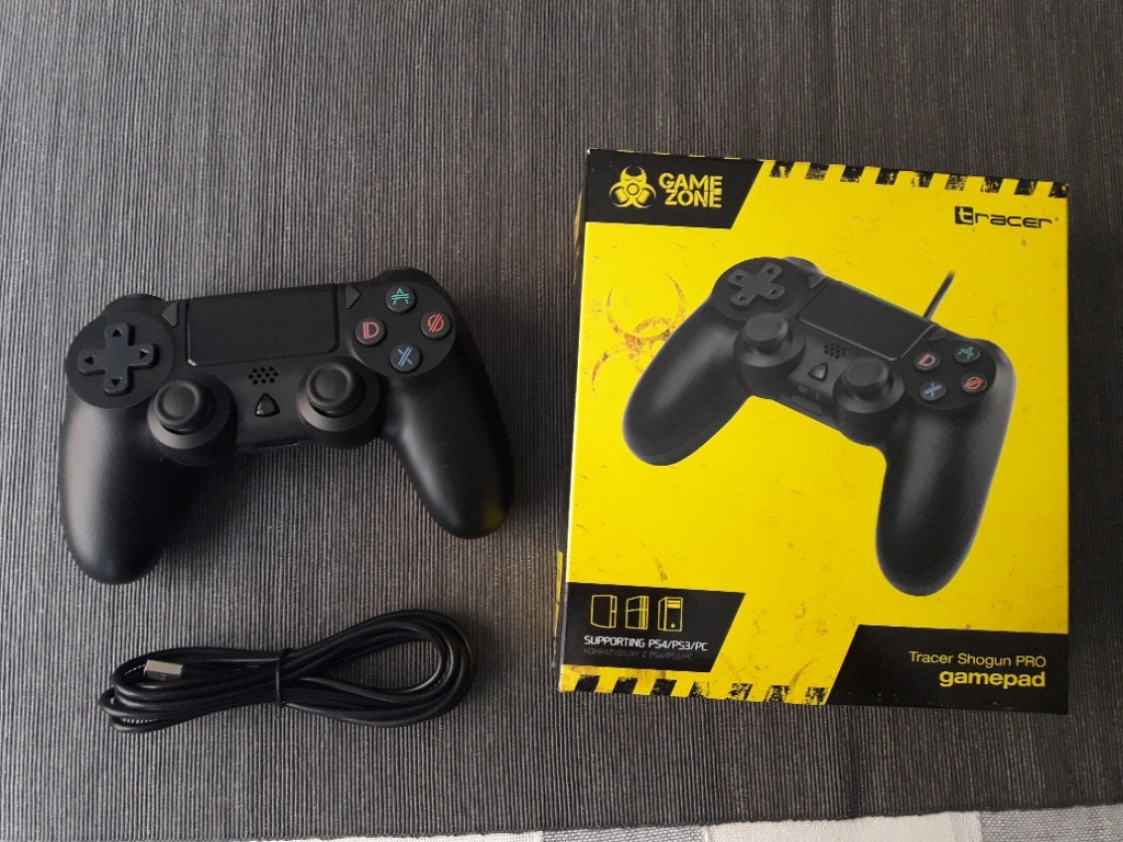 Pad przewodowy do Playstation 4. Praktycznie nowy. Poznań Kup teraz