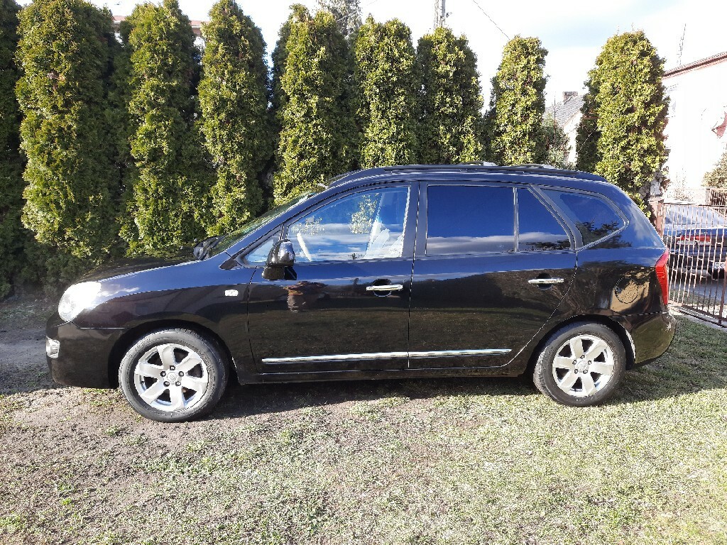 KIA CARENS 3 2009R 2,0CRDI 140KM ZADBANY Kędzierzyn