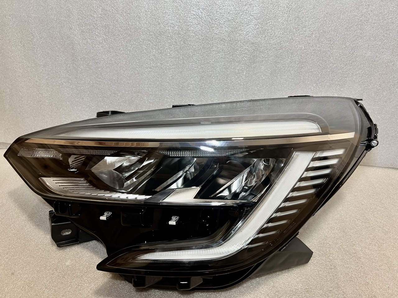RENAULT CLIO V ДОВГІ LED (СВІТЛОДІОД) ФАРА ЛІВА ДЮЙМА КОМПЛЕКТНА 260605690R 