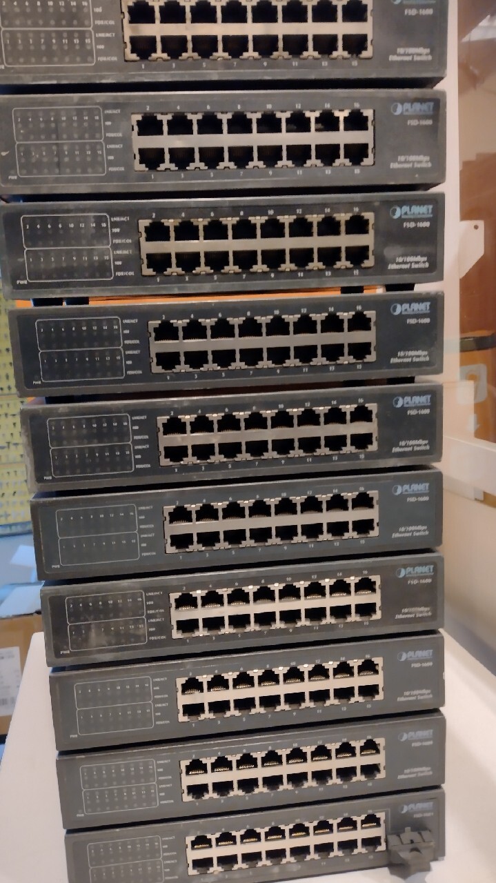 Switch 16 portòw zarządzany VLAN Zabrze Kup teraz na Allegro