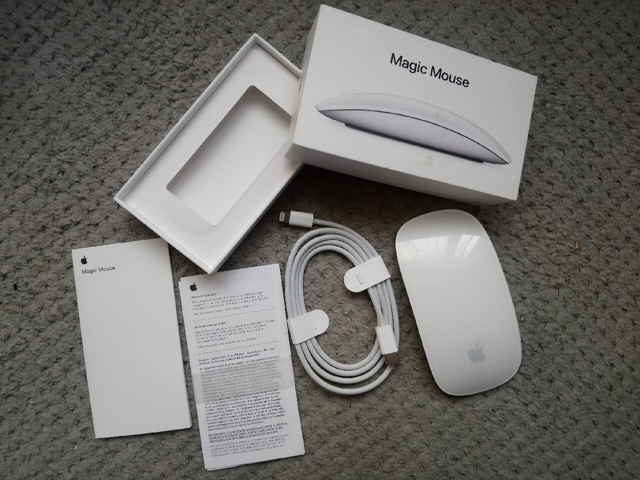 Myszka magiczna Apple magic mouse MK2E3Z/A | Augustów | Licytacja na ...