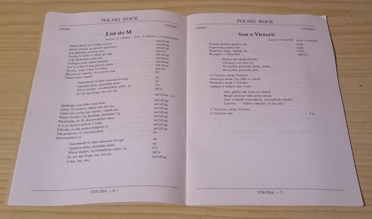 I Ona Taka W Tej Białej Sukience Chwyty