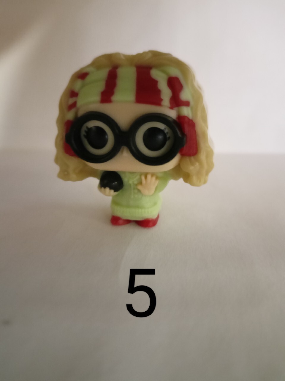 Figurki Harry Potter Kinder Joy Kaleń Kup teraz na Allegro Lokalnie